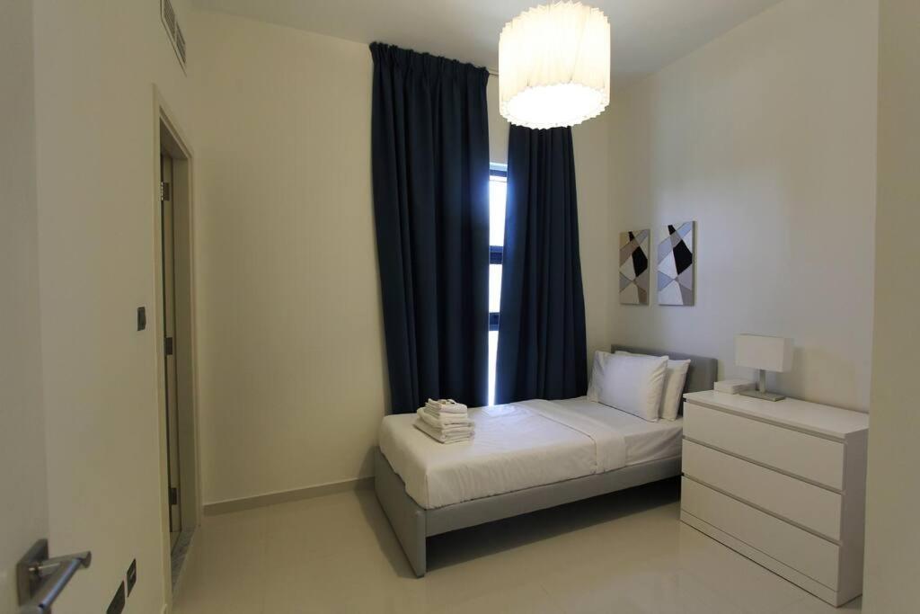 Specious 3 Bedrooms With Maid Room Villa 두바이 외부 사진